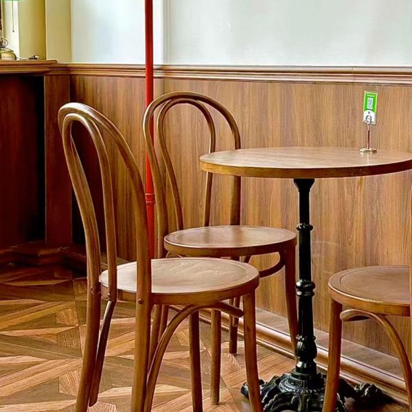 Großhandel B2B Massivholz-Esstisch Cafe Tisch und Stuhl Set Restaurant